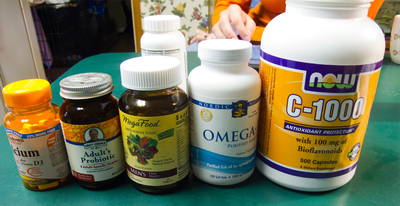 維他命飯後吃比較好 長期吃對身體有害 藥劑師教你正確吃法不洗腎 每日健康health 每日健康health